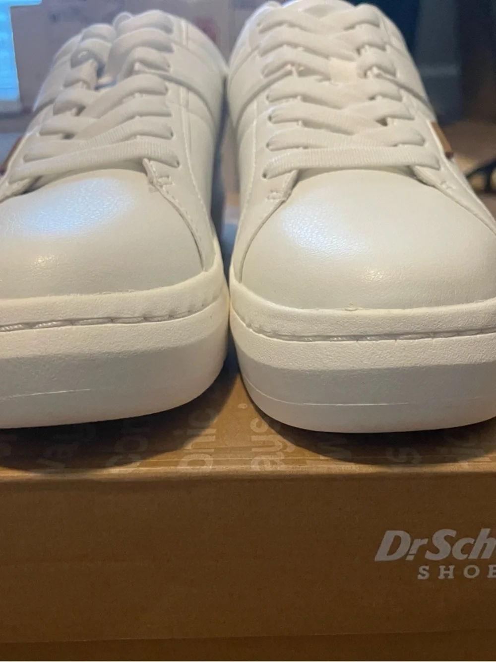 New with Box Dr. Scholl's White Platform Sneakers with Taupe Heel Detail - Picture 4 of 7